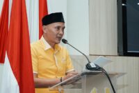 Sekretaris Fraksi Golkar DPRD Kabupaten Sukabumi, Loka Tresnajaya, saat menyampaikan pandangan umum terkait dana cadangan Pilkada 2029 pada rapat paripurna DPRD, Jumat(16/5/2025)
