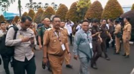 Ketua DPRD Kabupaten Sukabumi, Budi Azhar Mutawali (kanan) bersama Bupati Sukabumi, Asep Japar (kiri).