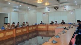 Audiensi DPRD bersama Bapeksi di ruang Badan Musyawarah DPRD Kabupaten Sukabumi, Selasa (5/5/2026).