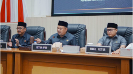 DPRD Kabupaten Sukabumi gelar rapat paripurna sepakati dua raperda strategis, Kamis (1/10/2026).